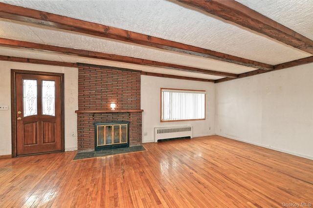 481 Leonard Boulevard, New Hyde Park, NY 11040