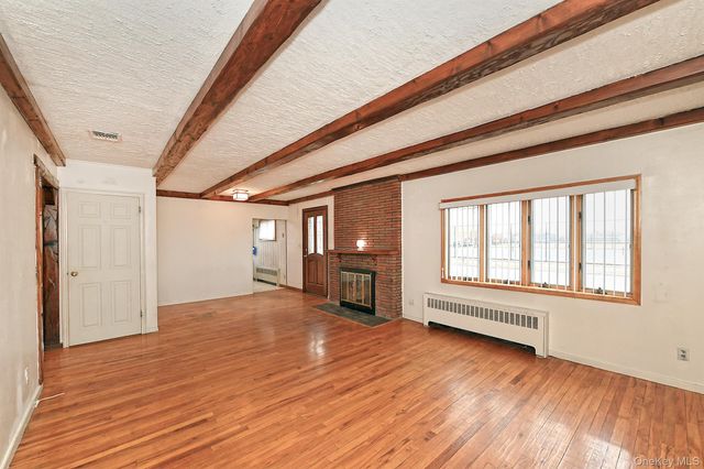 481 Leonard Boulevard, New Hyde Park, NY 11040