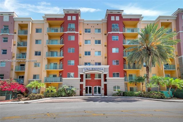 6001 SW 70th Street 311, South Miami, FL 33143
