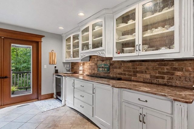 899 PINE HILL DRIVE, Oneida, WI 54155