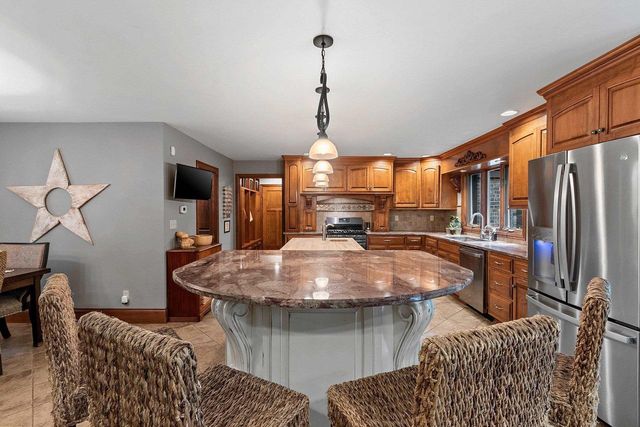 899 PINE HILL DRIVE, Oneida, WI 54155