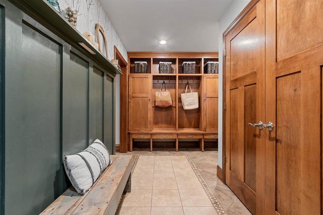 899 PINE HILL DRIVE, Oneida, WI 54155
