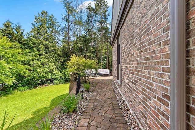 899 PINE HILL DRIVE, Oneida, WI 54155