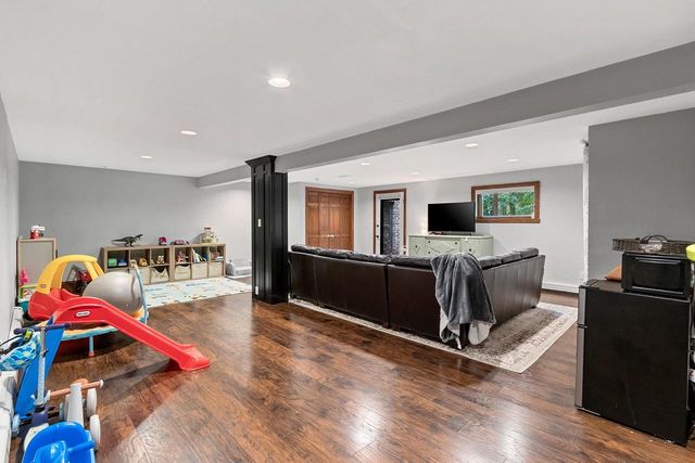 899 PINE HILL DRIVE, Oneida, WI 54155