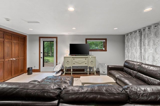 899 PINE HILL DRIVE, Oneida, WI 54155