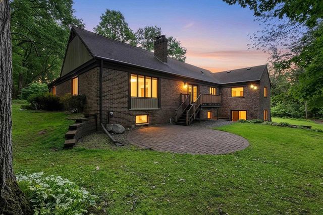 899 PINE HILL DRIVE, Oneida, WI 54155