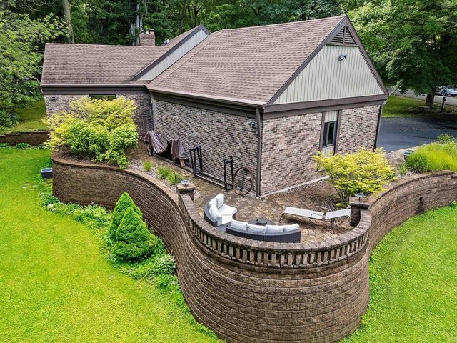 899 PINE HILL DRIVE, Oneida, WI 54155