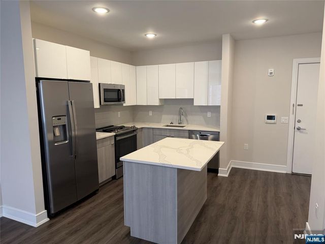 470 Main Street 507, Fort Lee, NJ 07024