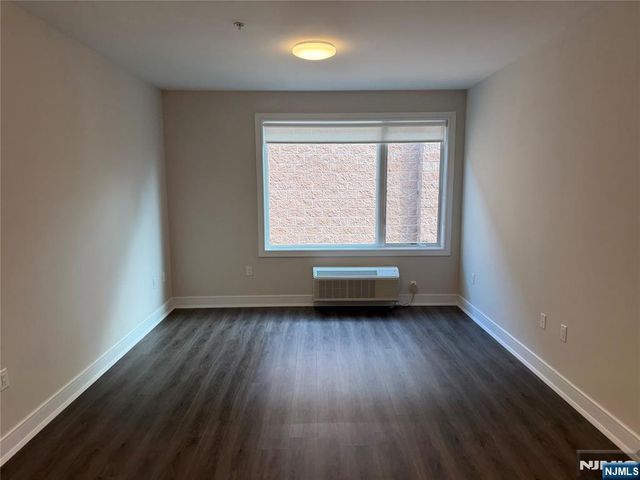 470 Main Street 507, Fort Lee, NJ 07024