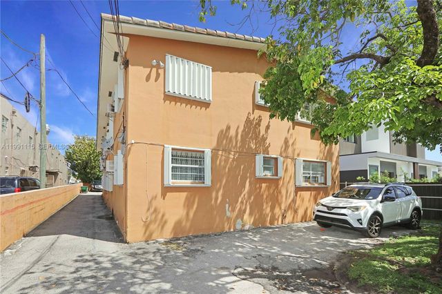 3191 SW 23rd St, Miami, FL 33145