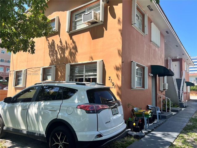 3191 SW 23rd St, Miami, FL 33145