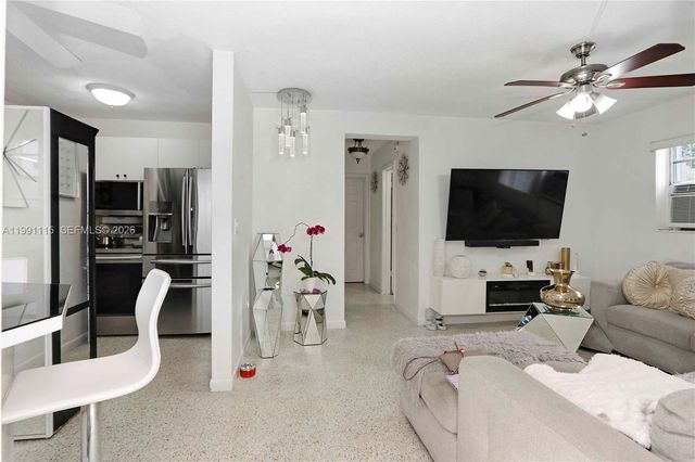 3191 SW 23rd St, Miami, FL 33145