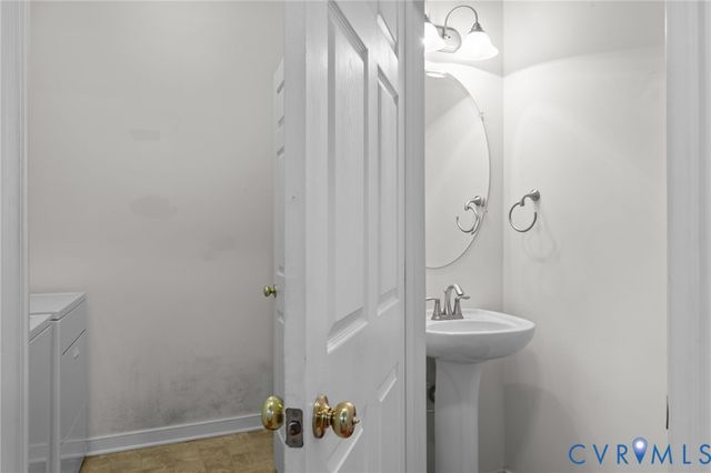 7740 Marshall Arch Dr, Mechanicsville, VA 23111