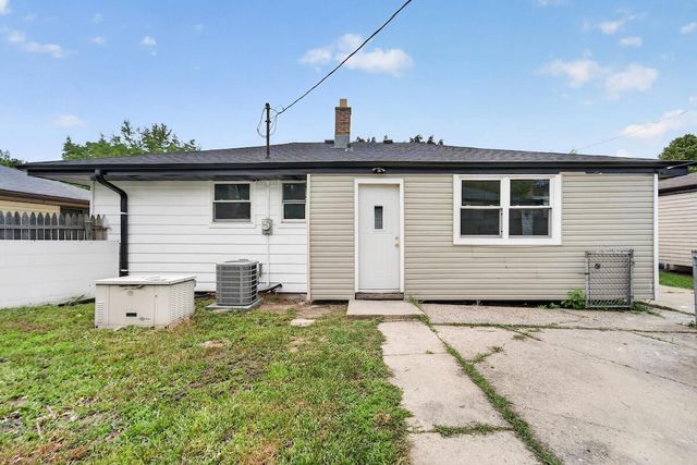 2702 Loraine AVENUE, Racine, WI 53404