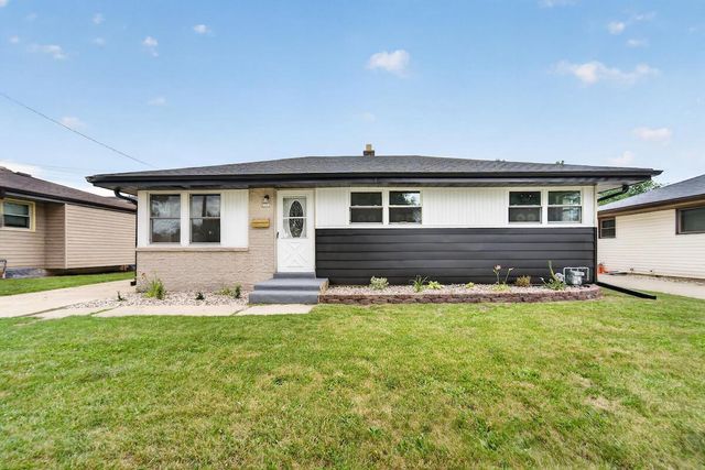 2702 Loraine AVENUE, Racine, WI 53404