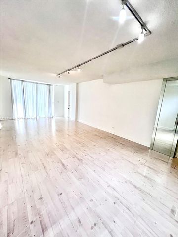 3660 NE 166th St 405, North Miami Beach, FL 33160