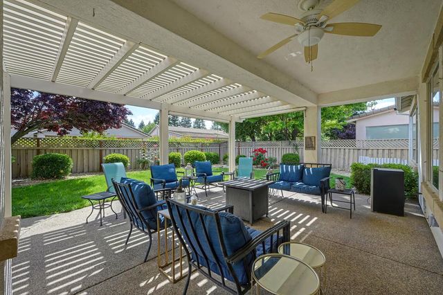 423 Poppyfield Ct, Lincoln, CA 95648