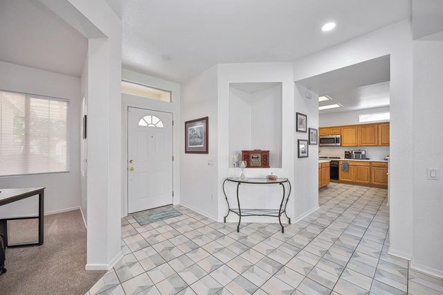 423 Poppyfield Ct, Lincoln, CA 95648