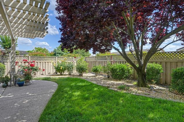 423 Poppyfield Ct, Lincoln, CA 95648