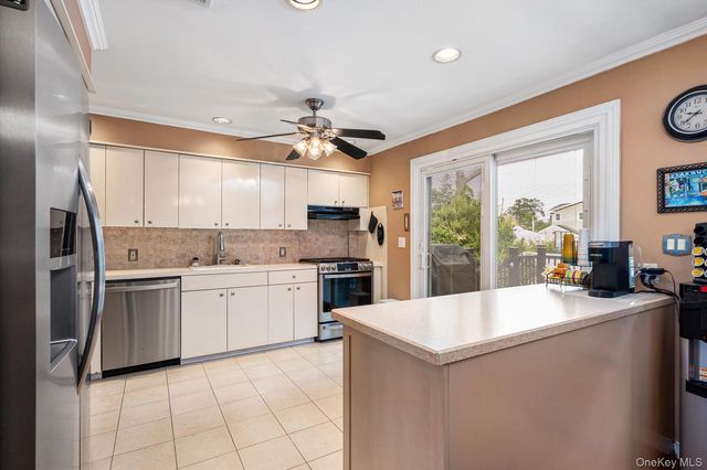 2877 Gerald Court, North Bellmore, NY 11710