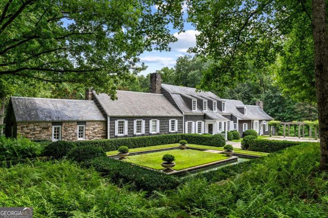 1727 W Paces Ferry Road NW, Atlanta, GA 30327