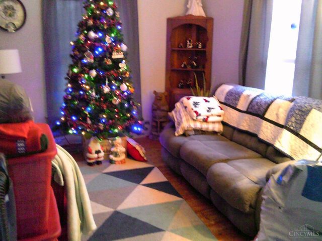 115 N Wolf Creek Street, Brookville, OH 45309