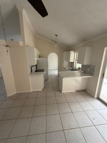 120 SW Bedford Road, Port St. Lucie, Port St Lucie, FL 34953