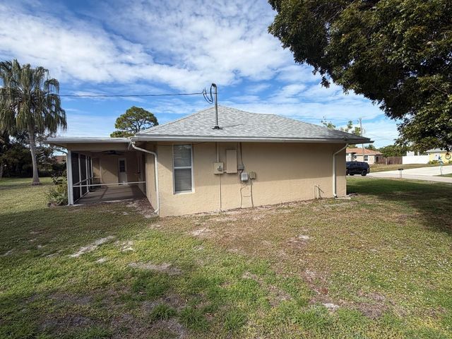 120 SW Bedford Road, Port St. Lucie, Port St Lucie, FL 34953