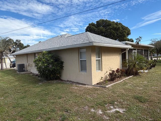 120 SW Bedford Road, Port St. Lucie, Port St Lucie, FL 34953