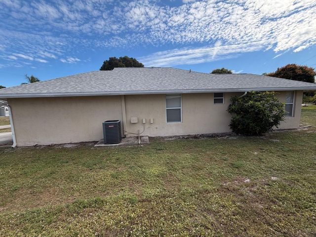 120 SW Bedford Road, Port St. Lucie, Port St Lucie, FL 34953