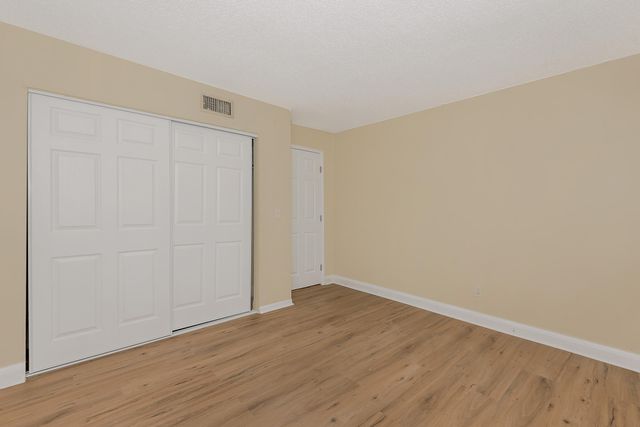 6560 SW 20th Street, North Lauderdale, FL 33068