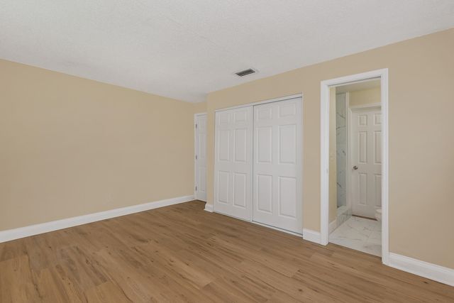 6560 SW 20th Street, North Lauderdale, FL 33068