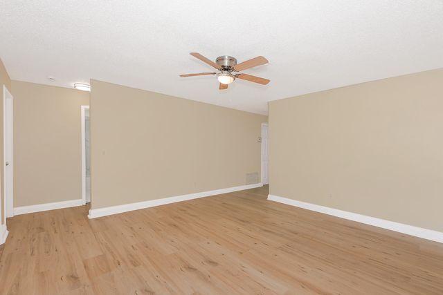 6560 SW 20th Street, North Lauderdale, FL 33068