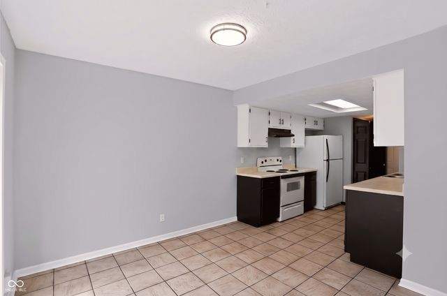 7606 Farm View Circle E, Indianapolis, IN 46256