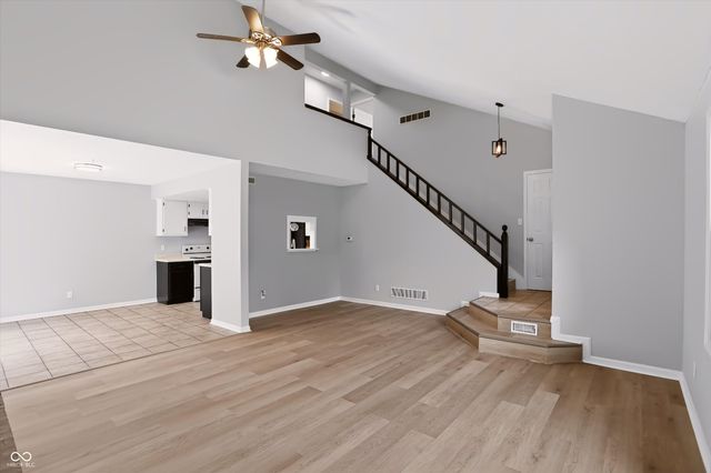 7606 Farm View Circle E, Indianapolis, IN 46256