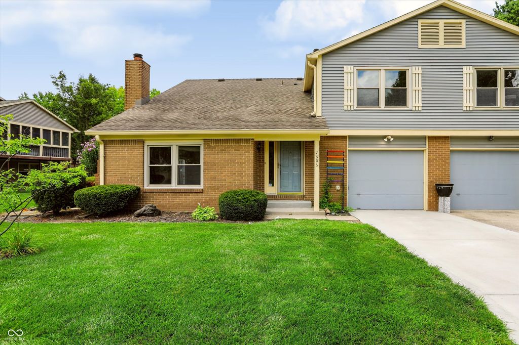 7606 Farm View Circle E, Indianapolis, IN 46256