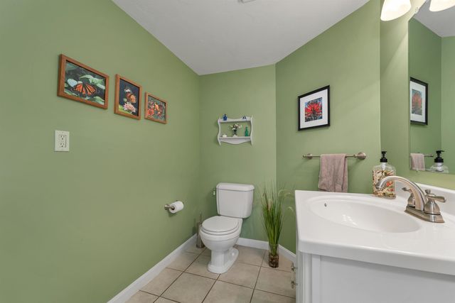 16 Ridge Road, Barnstead, NH 03218