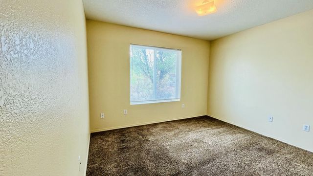 5600 Mesa Ridge Road NW, Albuquerque, NM 87114