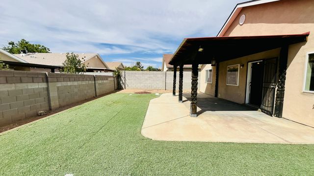 5600 Mesa Ridge Road NW, Albuquerque, NM 87114