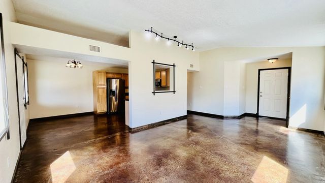 5600 Mesa Ridge Road NW, Albuquerque, NM 87114