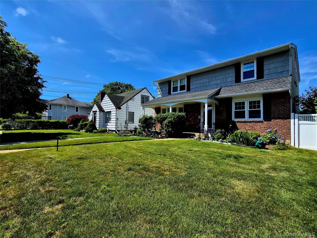 1920 Clemons Street, Bellmore, NY 11710 — photo 2