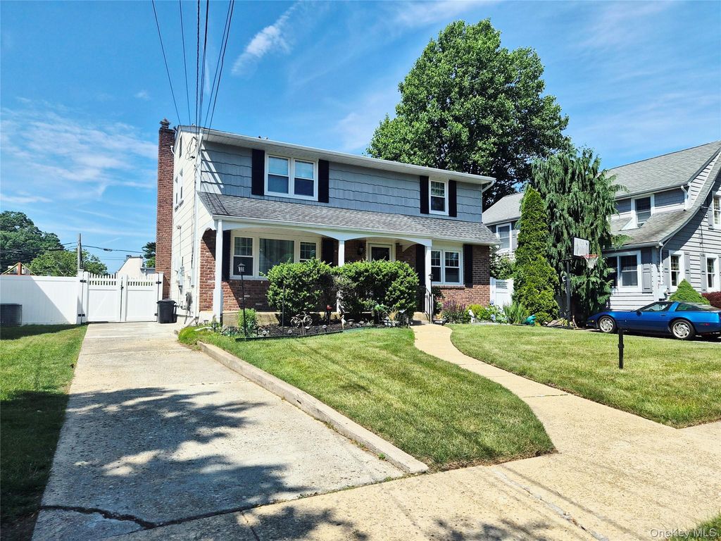 1920 Clemons Street, Bellmore, NY 11710 — photo 3