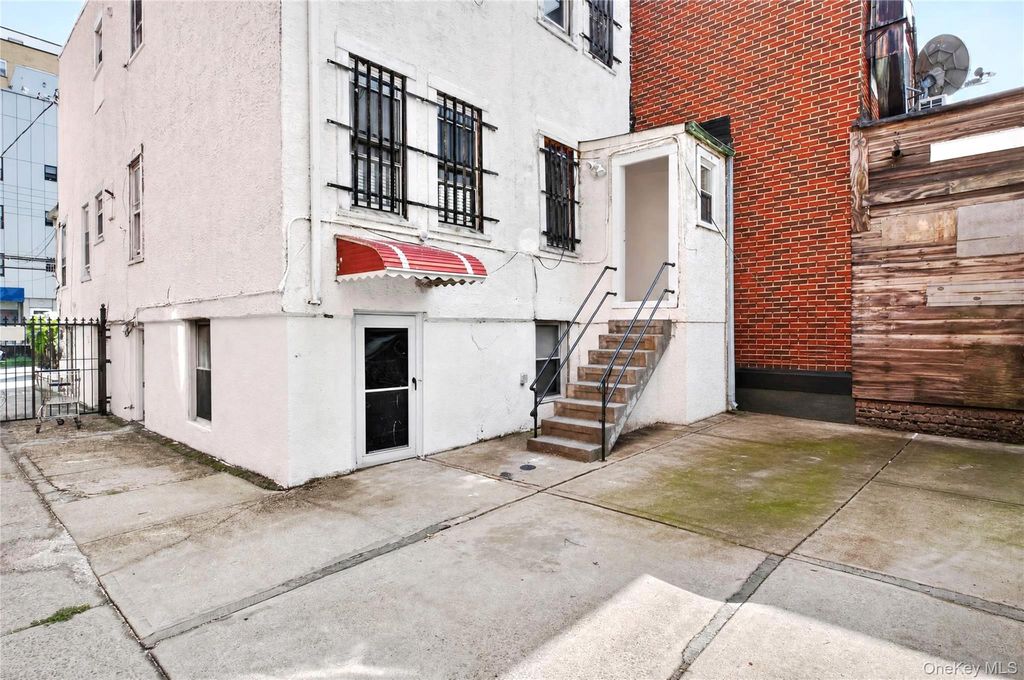 3150 137th Street, Flushing, NY 11354 — photo 4
