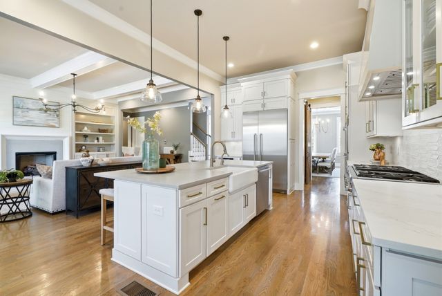 1045 Buena Vista Dr, Franklin, TN 37069