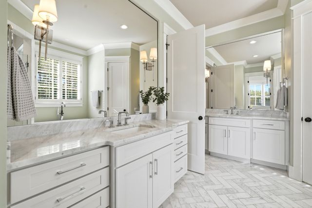 1045 Buena Vista Dr, Franklin, TN 37069