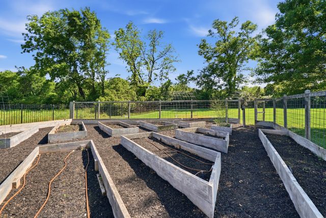 1045 Buena Vista Dr, Franklin, TN 37069