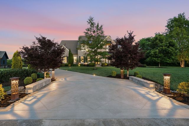 1045 Buena Vista Dr, Franklin, TN 37069