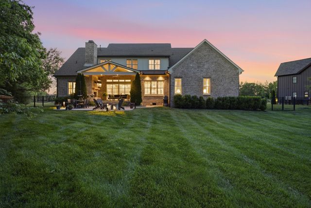 1045 Buena Vista Dr, Franklin, TN 37069