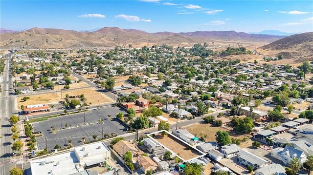 132 E Peck Street, Lake Elsinore, CA 92530