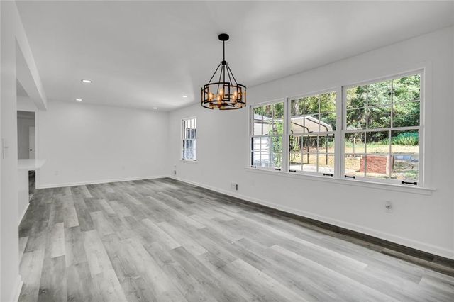 165 N Morning Dove Drive N, Fayetteville, GA 30215